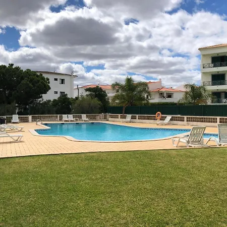 Emblematica - Wifi & Pool شقة