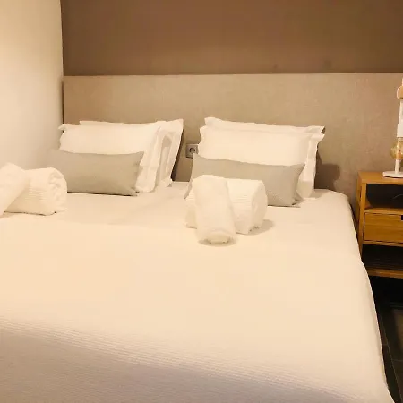 Emblematica - Wifi & Pool شقة