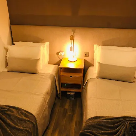 Emblematica - Wifi & Pool شقة *